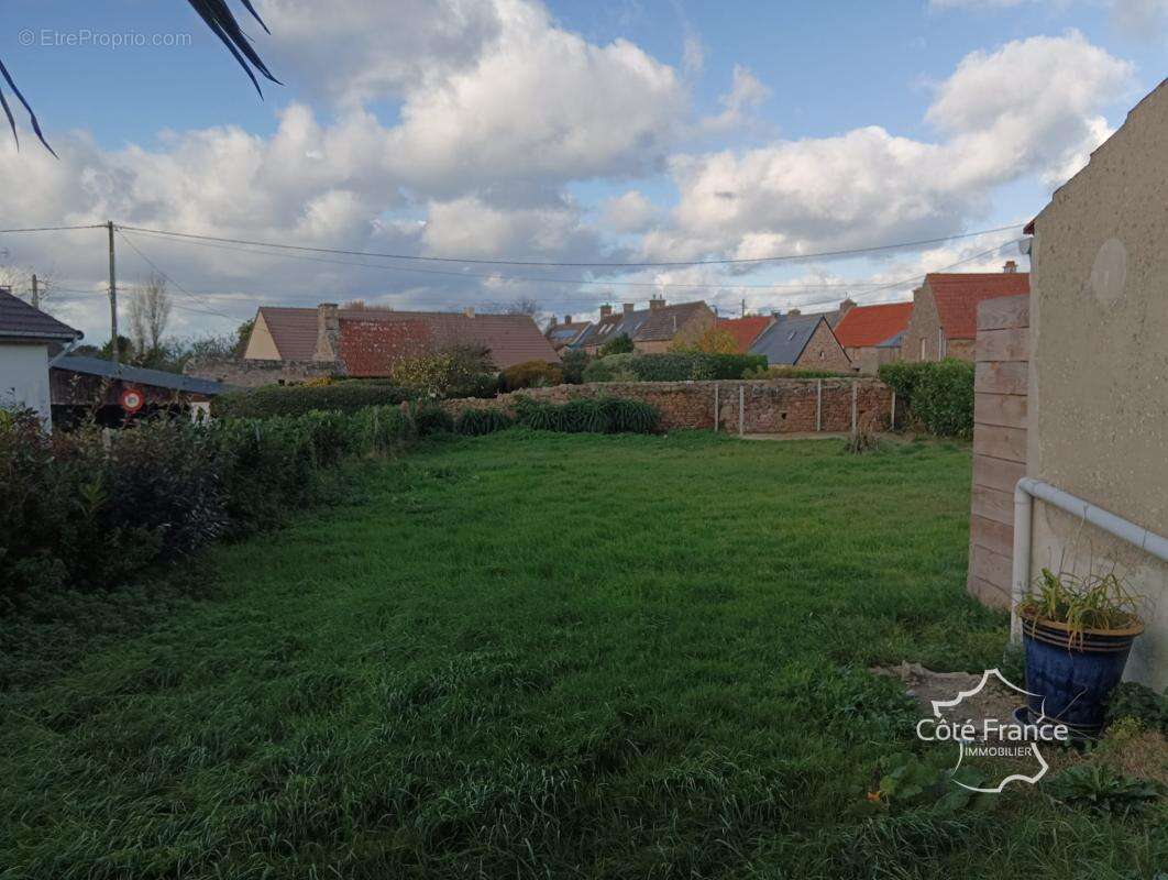 Maison à FERMANVILLE