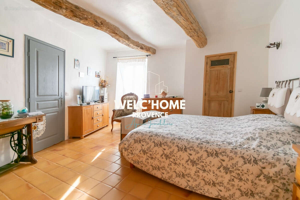 Maison à BAUDINARD-SUR-VERDON