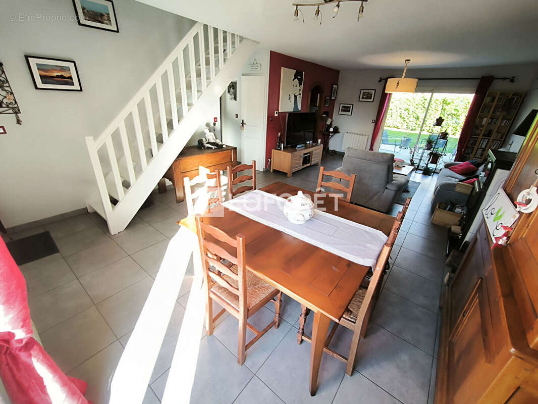 Maison à PORCHEVILLE