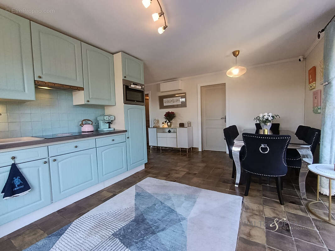 Appartement à LA CROIX-VALMER