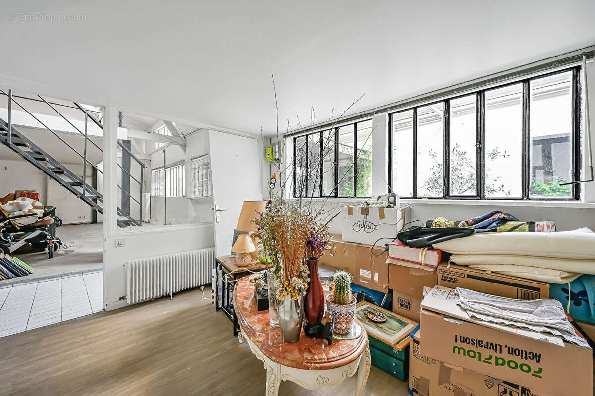 Commerce à PARIS-18E