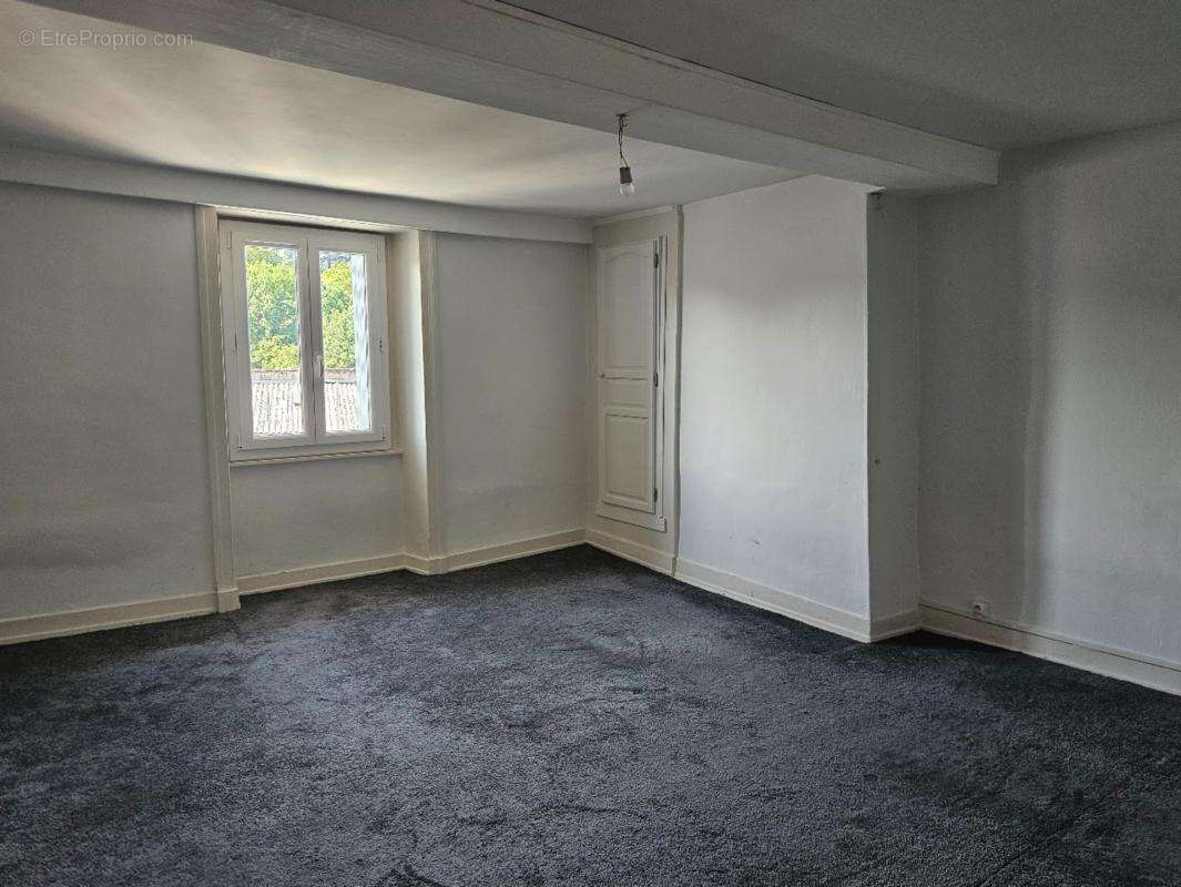 Maison - 100 m² hab - 3 chambres - Garage + extérieur - Vertaizon - photo 10