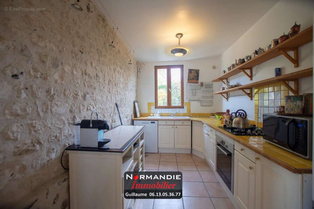 Maison à SAINT-MARTIN-DE-BOSCHERVILLE