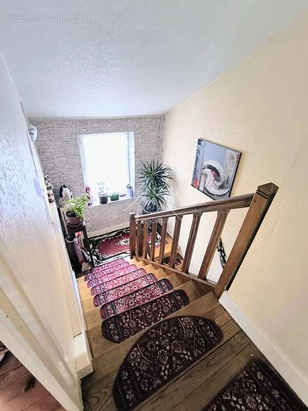 Maison à SAINT-ELOY-LES-MINES