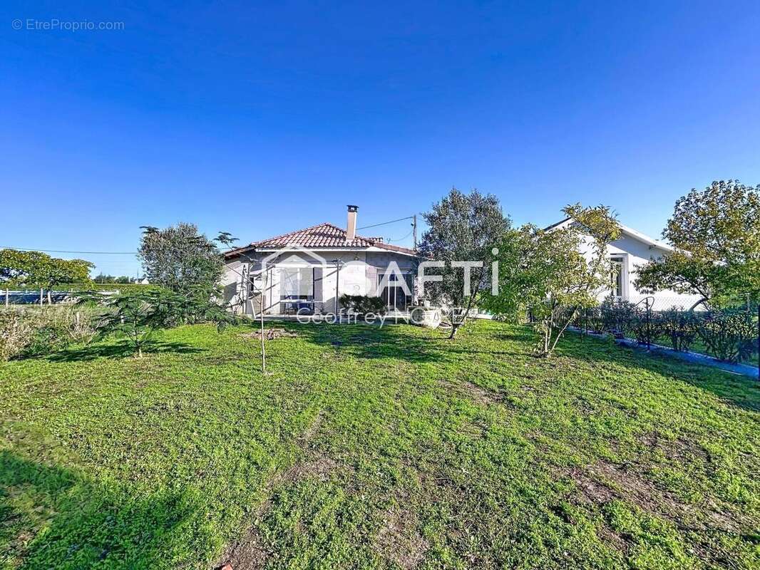 Photo 5 - Maison à SAINT-ESTEPHE