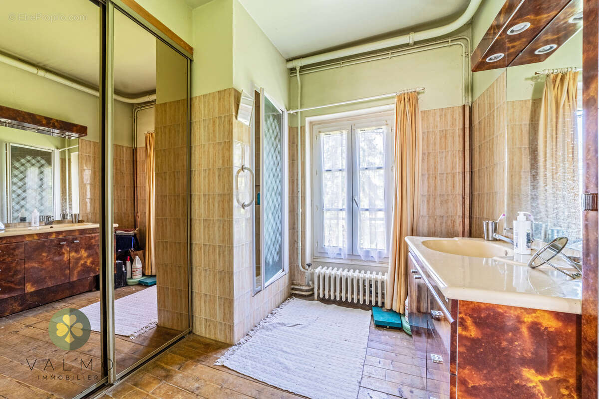 Maison à THOIRY