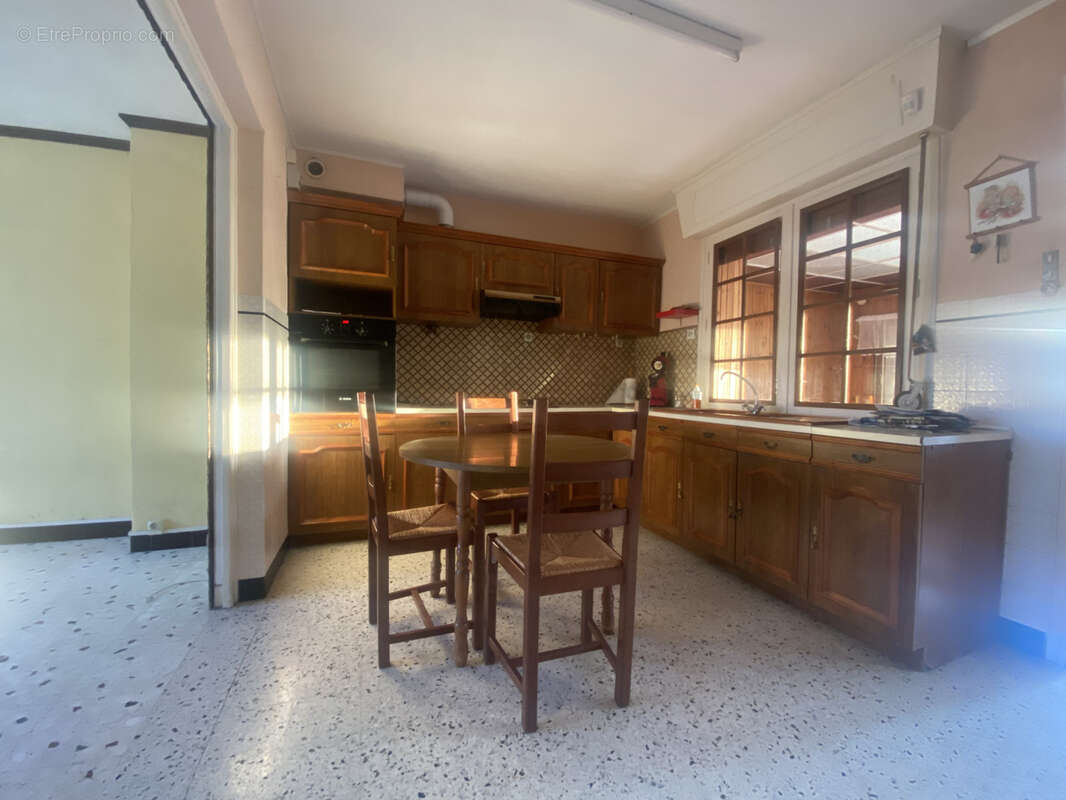 Maison à COURRIERES