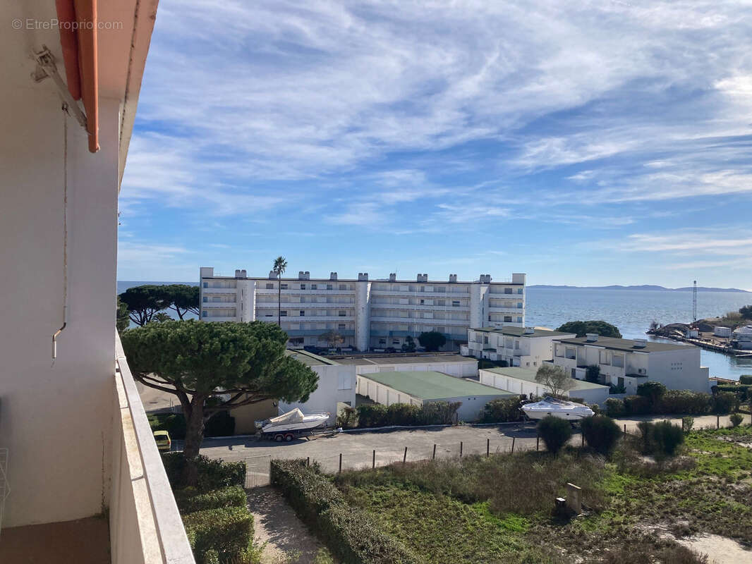Appartement à HYERES