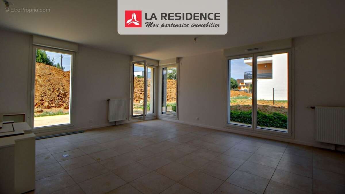 Appartement 67 m² à Les Clayes-Sous-Bois  - photo 8