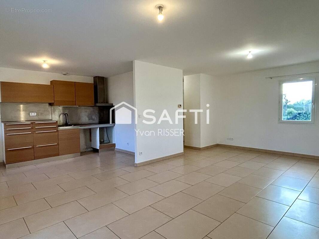 Photo 1 - Maison à MONTBETON