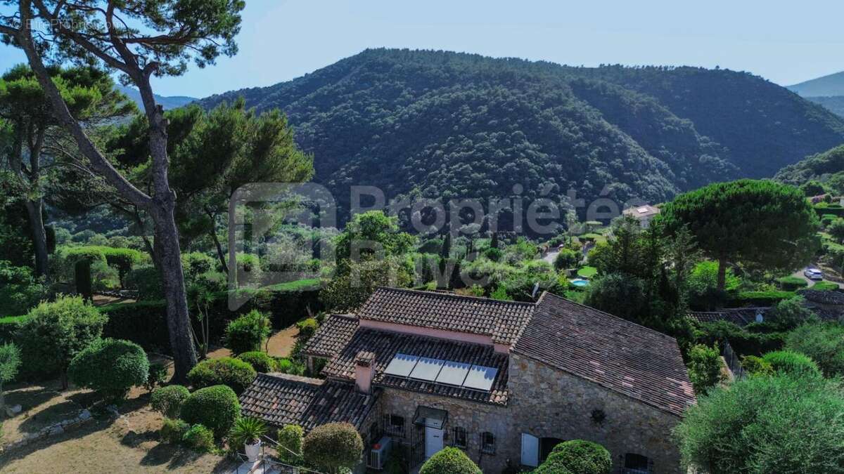 Maison à AURIBEAU-SUR-SIAGNE