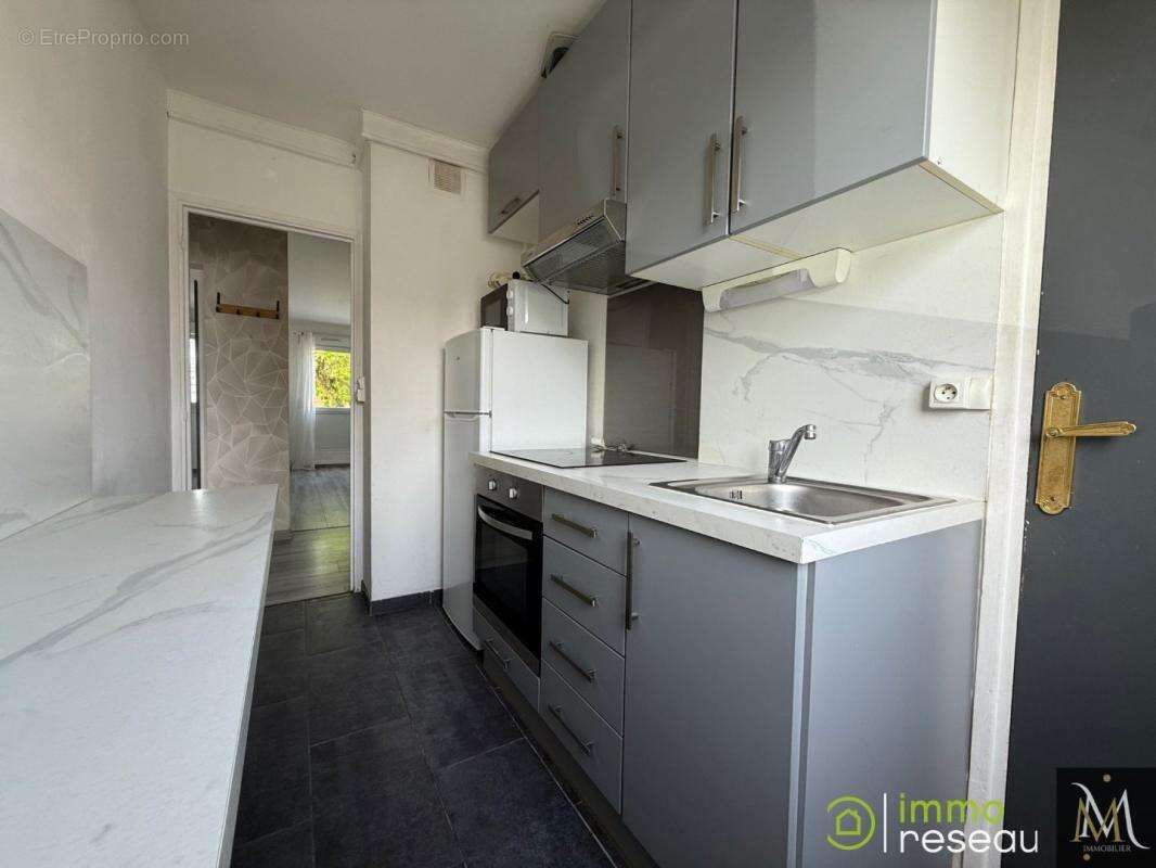 Appartement à BEUVRAGES