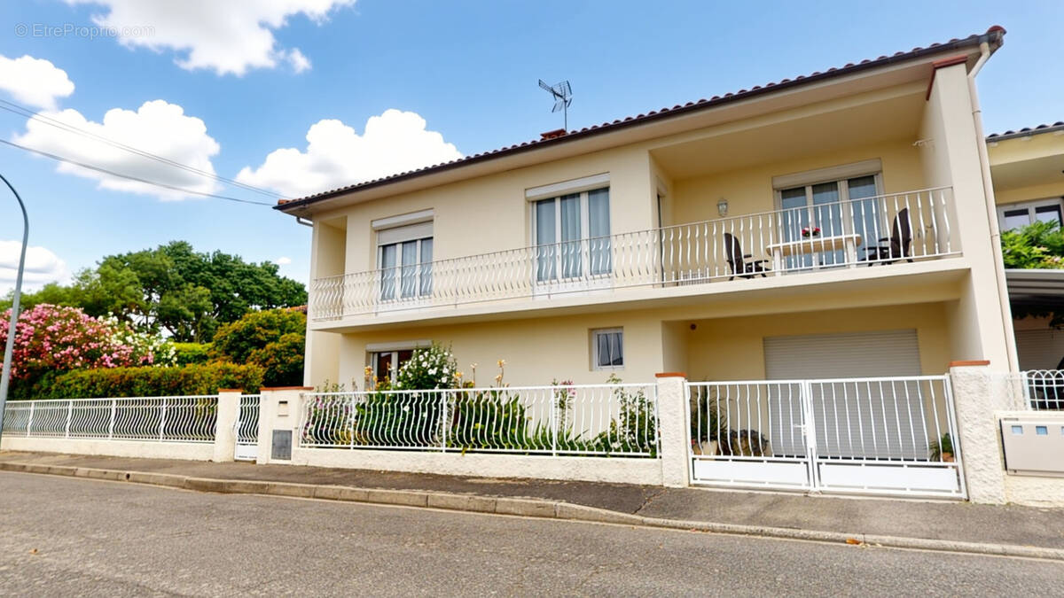 Maison à GRENADE