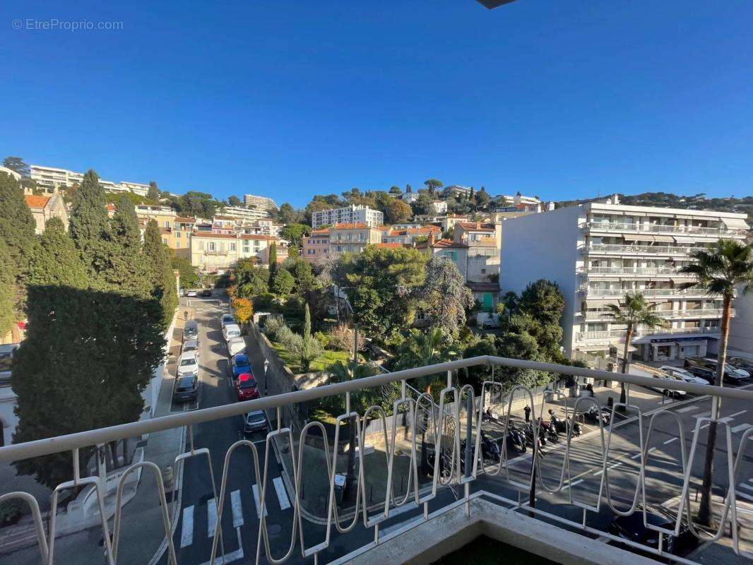 Appartement à LE CANNET