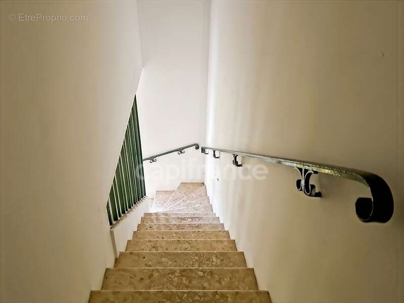 Appartement à SAINT-GENIS-DES-FONTAINES