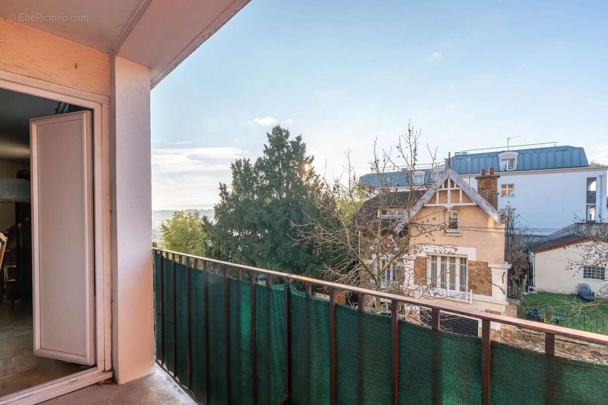 Appartement à LE PERREUX-SUR-MARNE