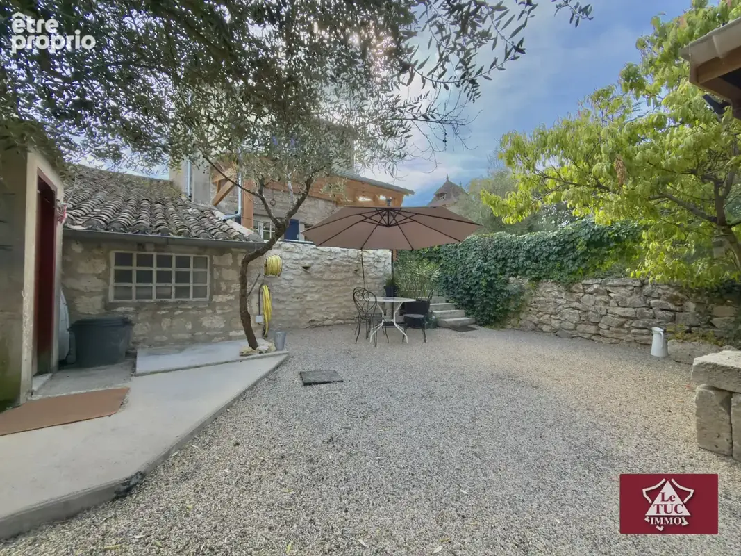 Maison en pierre avec dépendances - photo 3