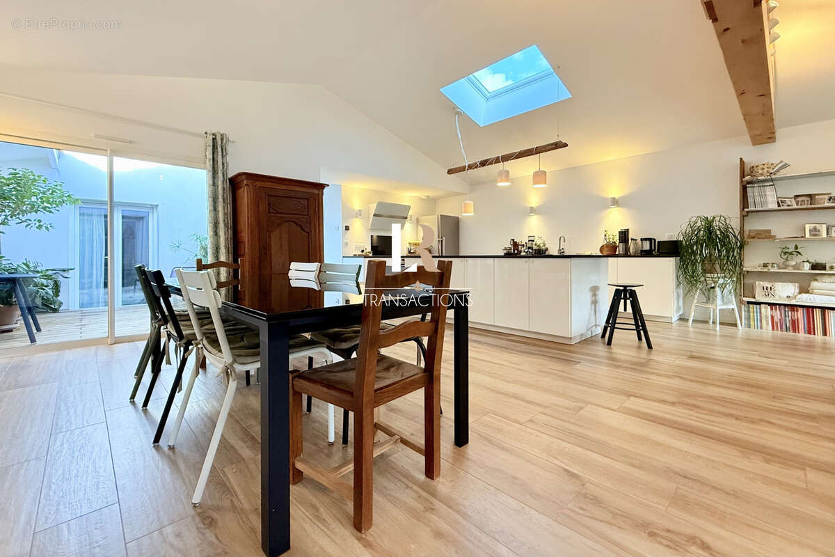 Maison à LA ROCHELLE