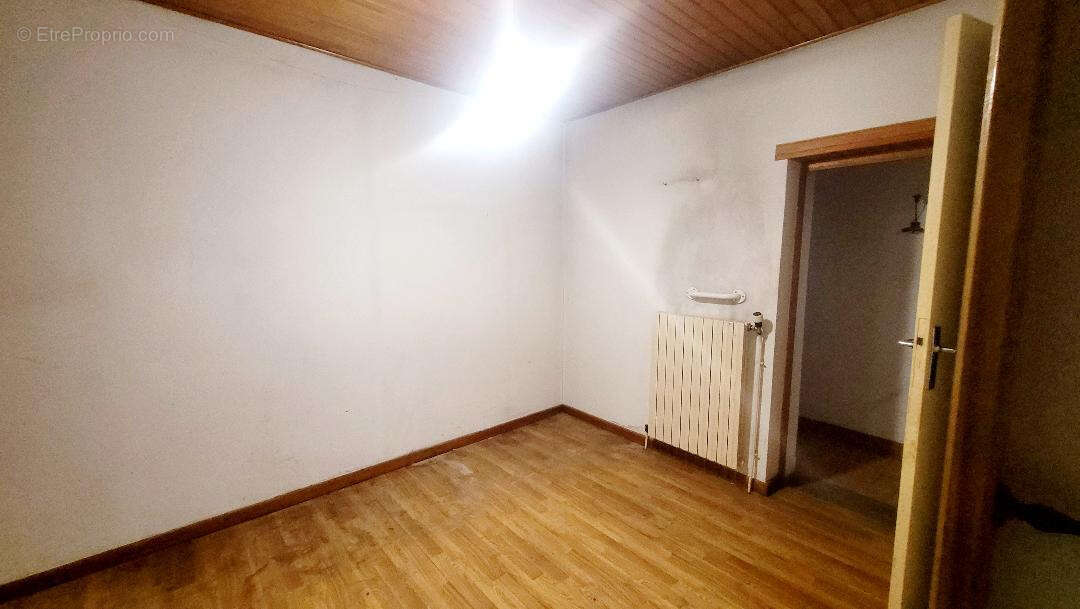 Piolenc centre village - photo 6