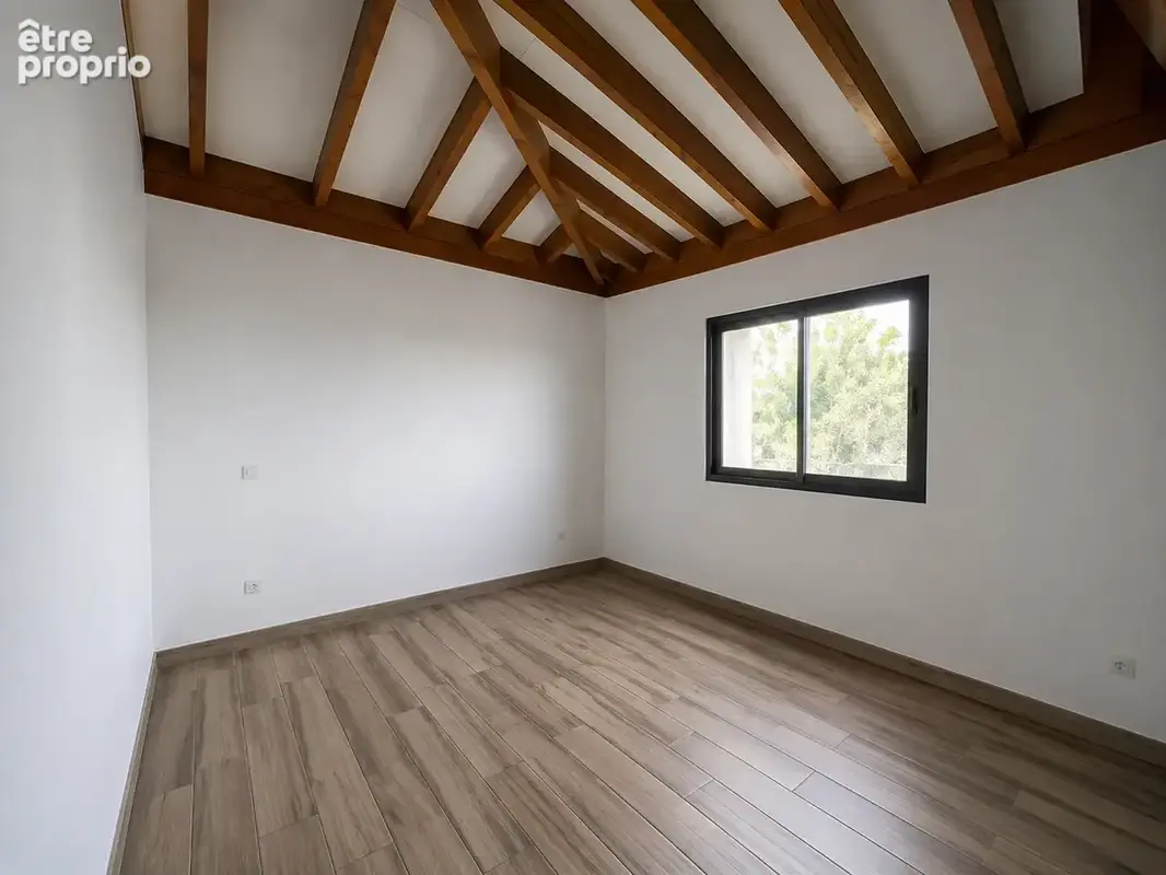 À vendre   Villa avec piscine et belle vue mer à Bellemène St Paul - photo 7
