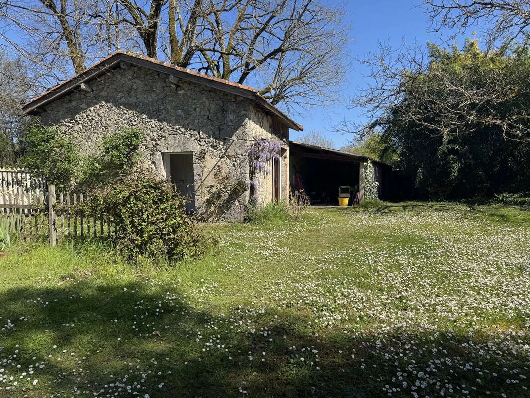 Maison à FARGUES-SUR-OURBISE