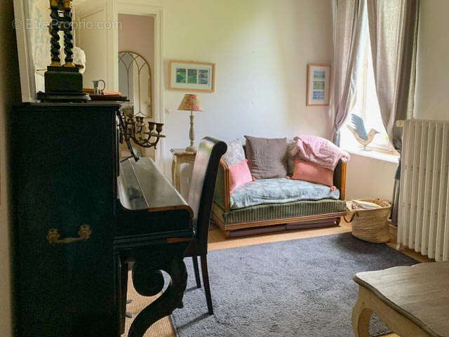 Maison à REMALARD