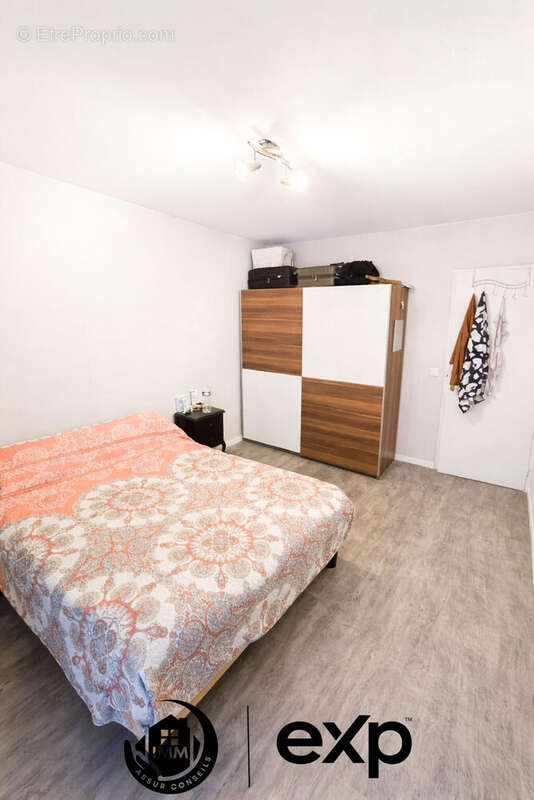 Chambre - Appartement à VILLEURBANNE