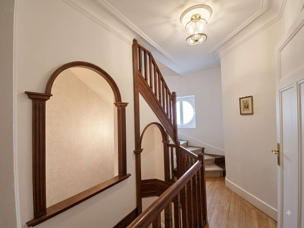 Appartement avec terrasse et parking sécurisé - photo 9