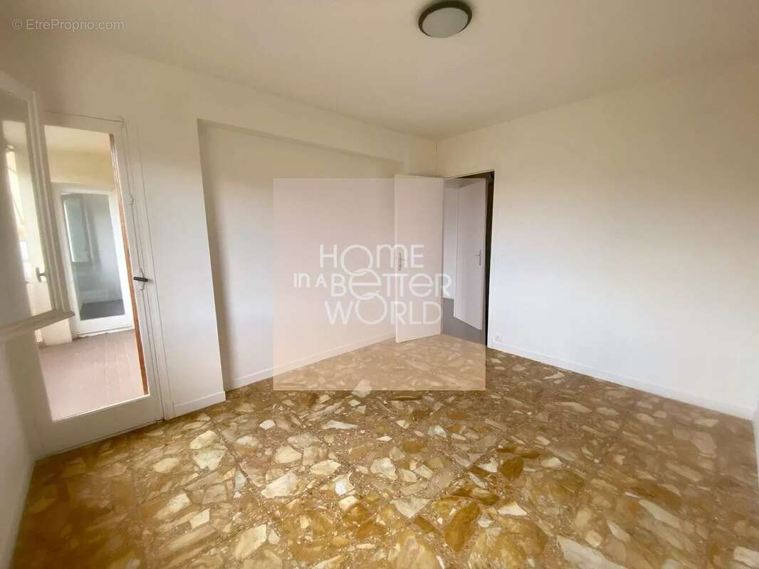 Appartement à BEAULIEU-SUR-MER