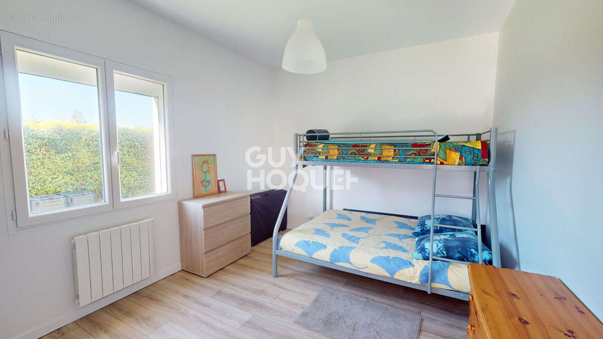 Maison à LE VIVIER-SUR-MER