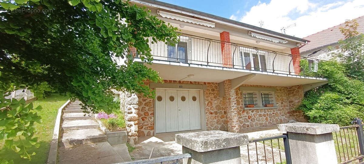 Maison à CHEZY-SUR-MARNE