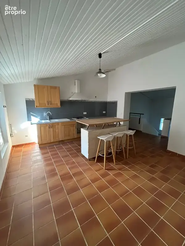Photo Appartement à Entrecasteaux au prix de 84 000€