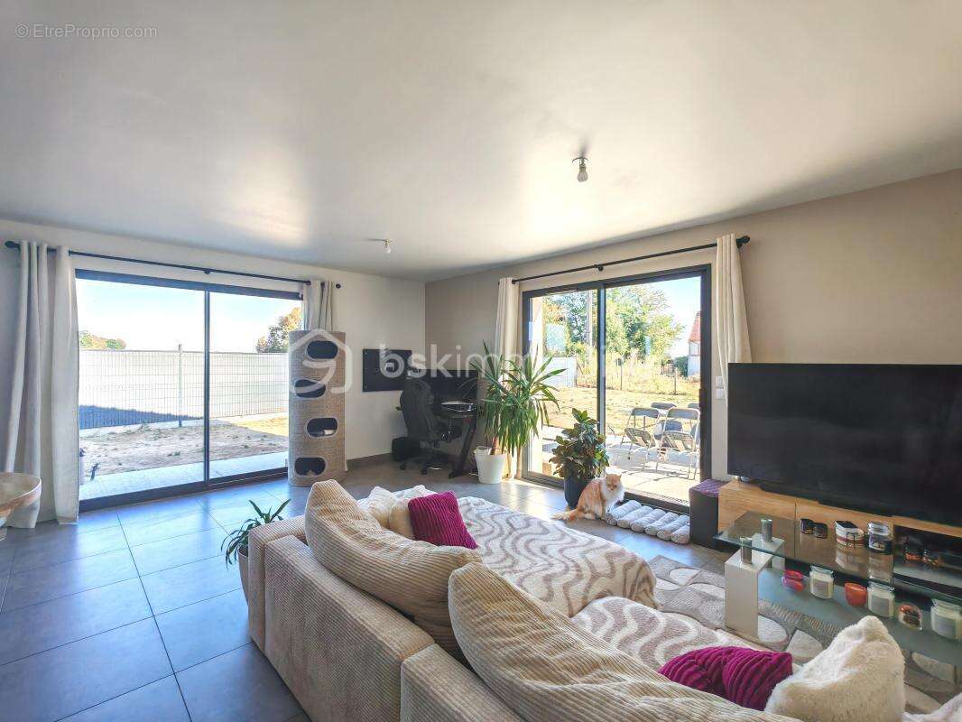 Maison de plain-pied de 2023, garage et jardin - photo 8