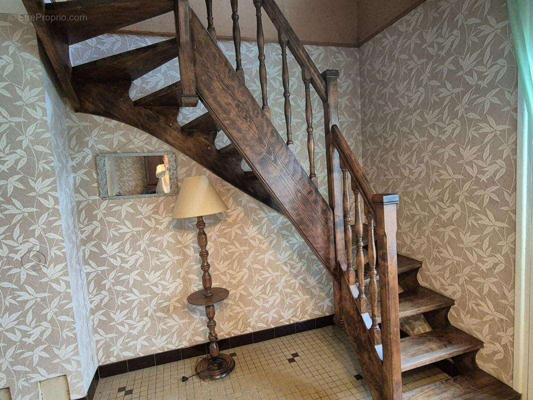 Maison à FERRIERES-LES-RAY