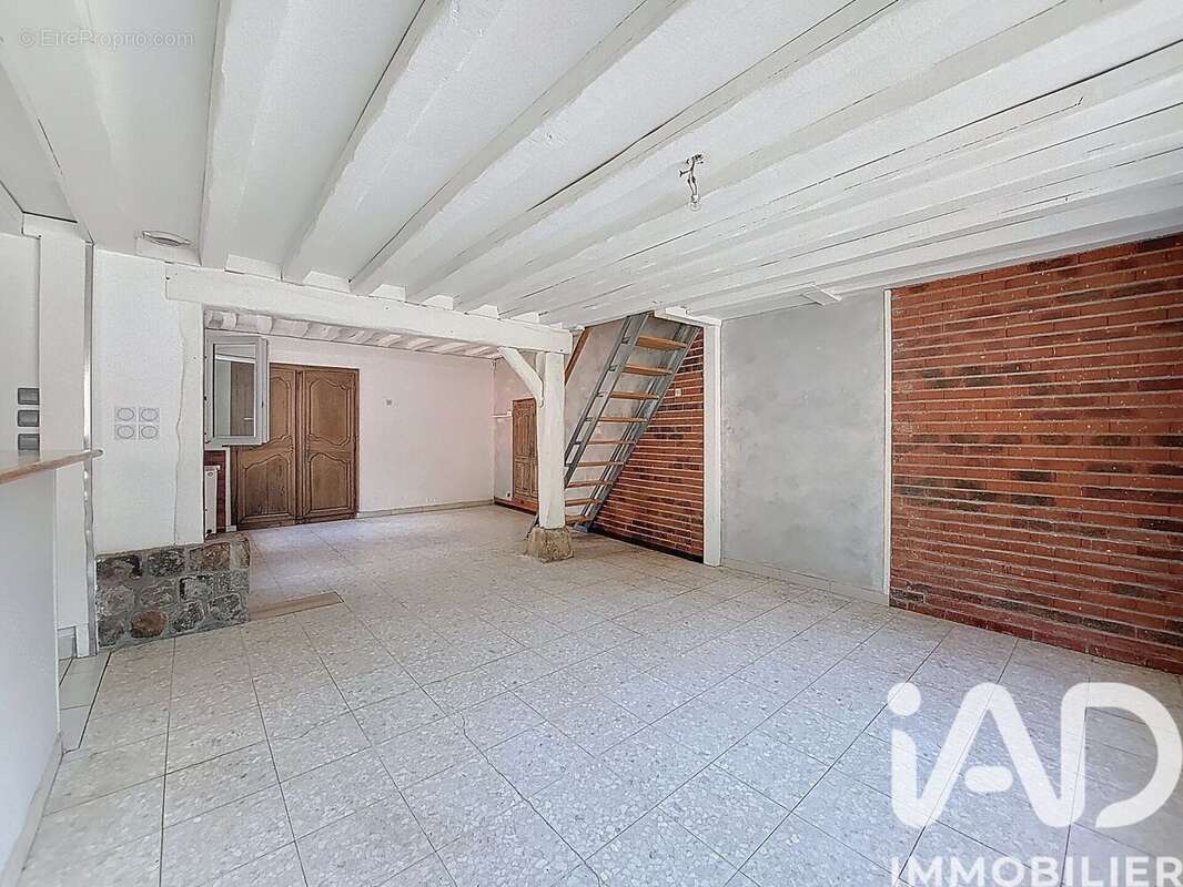 Photo 3 - Maison à SAINT-LEGER-DU-BOURG-DENIS