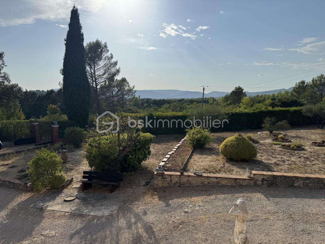 À rocbaron (83136), au calme absolu, maison avec logement indépendant, piscine, garage et 5 400 m² de terrain - photo 22