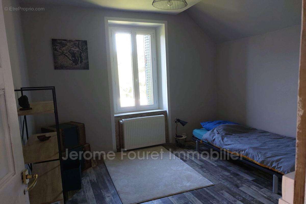 Maison à SOUDEILLES