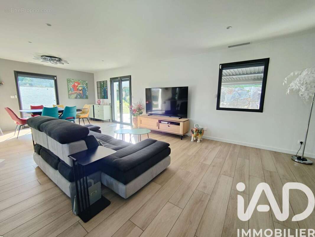 Maison 138 m² à Malleval  - photo 7