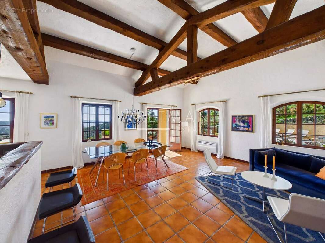 Maison à SEILLANS