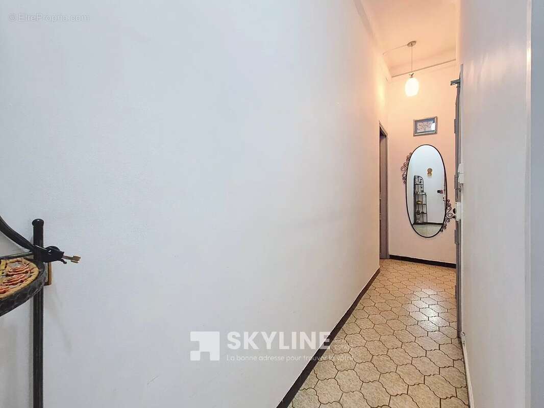 Appartement à MARSEILLE-2E