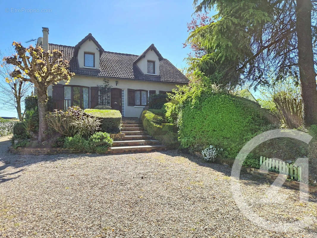 Maison à POURRAIN