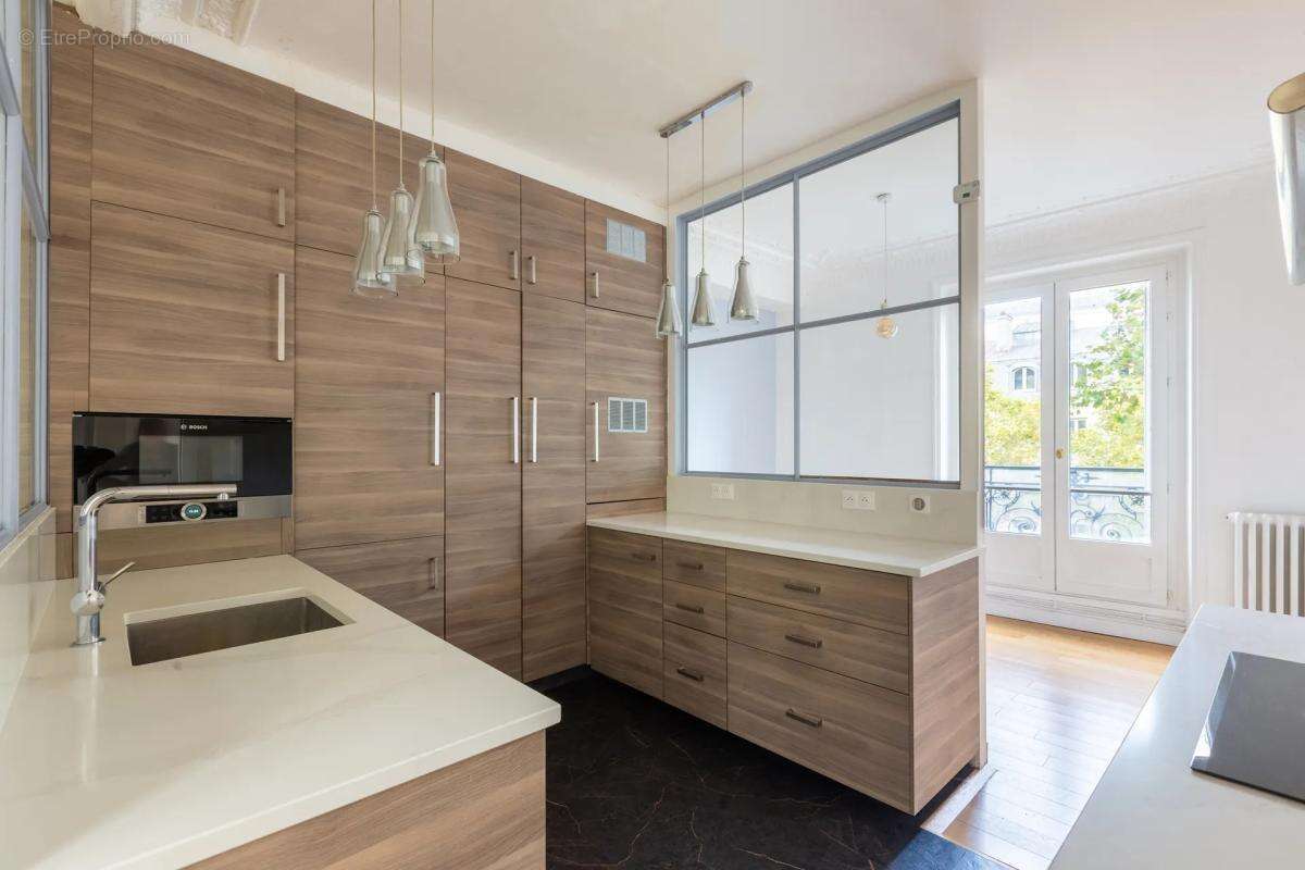 Appartement à PARIS-3E