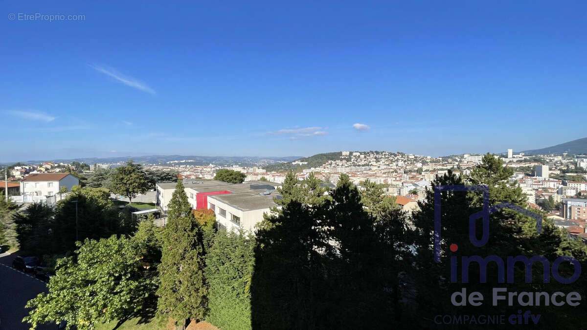 Appartement à SAINT-ETIENNE