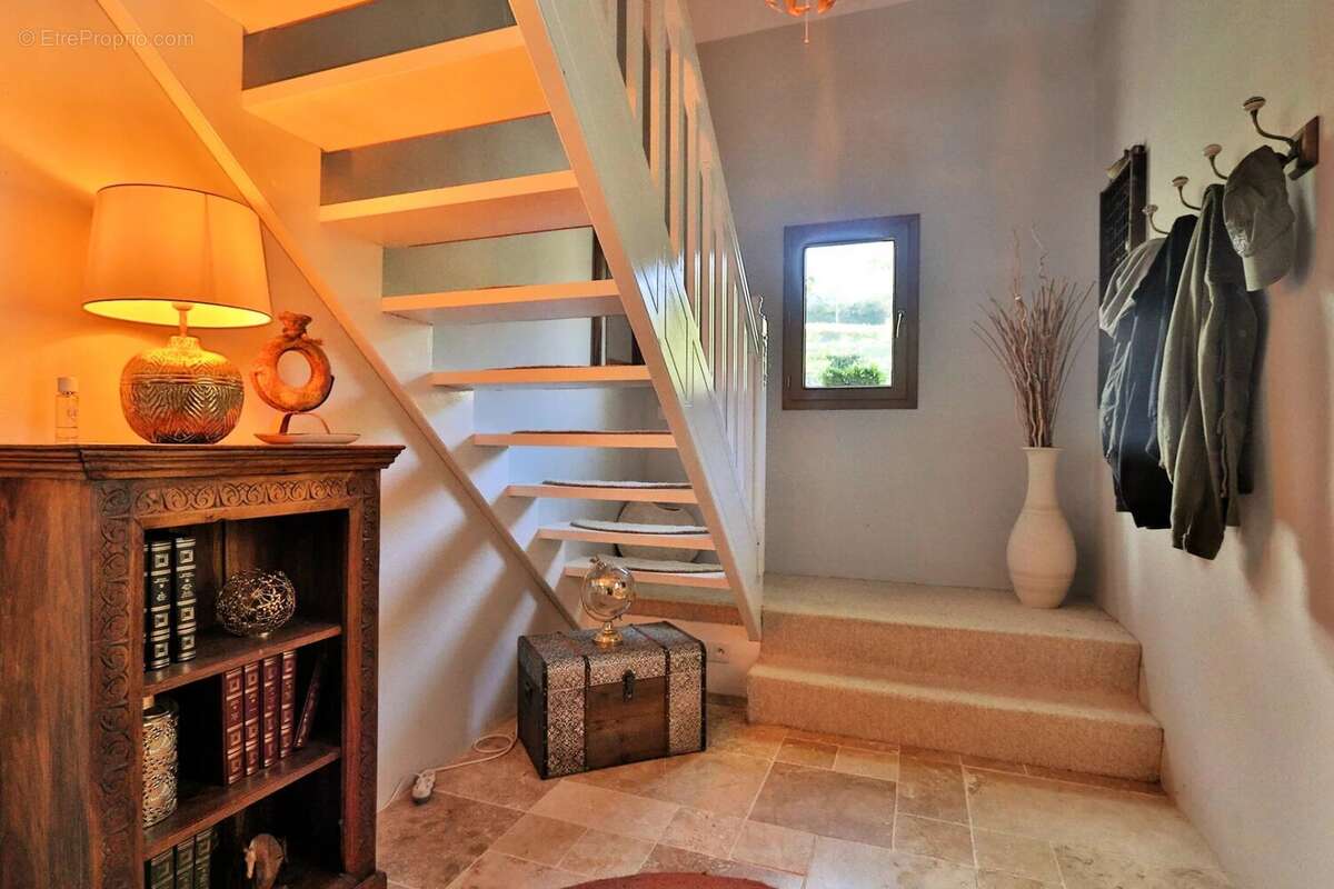 Maison à AURIONS-IDERNES