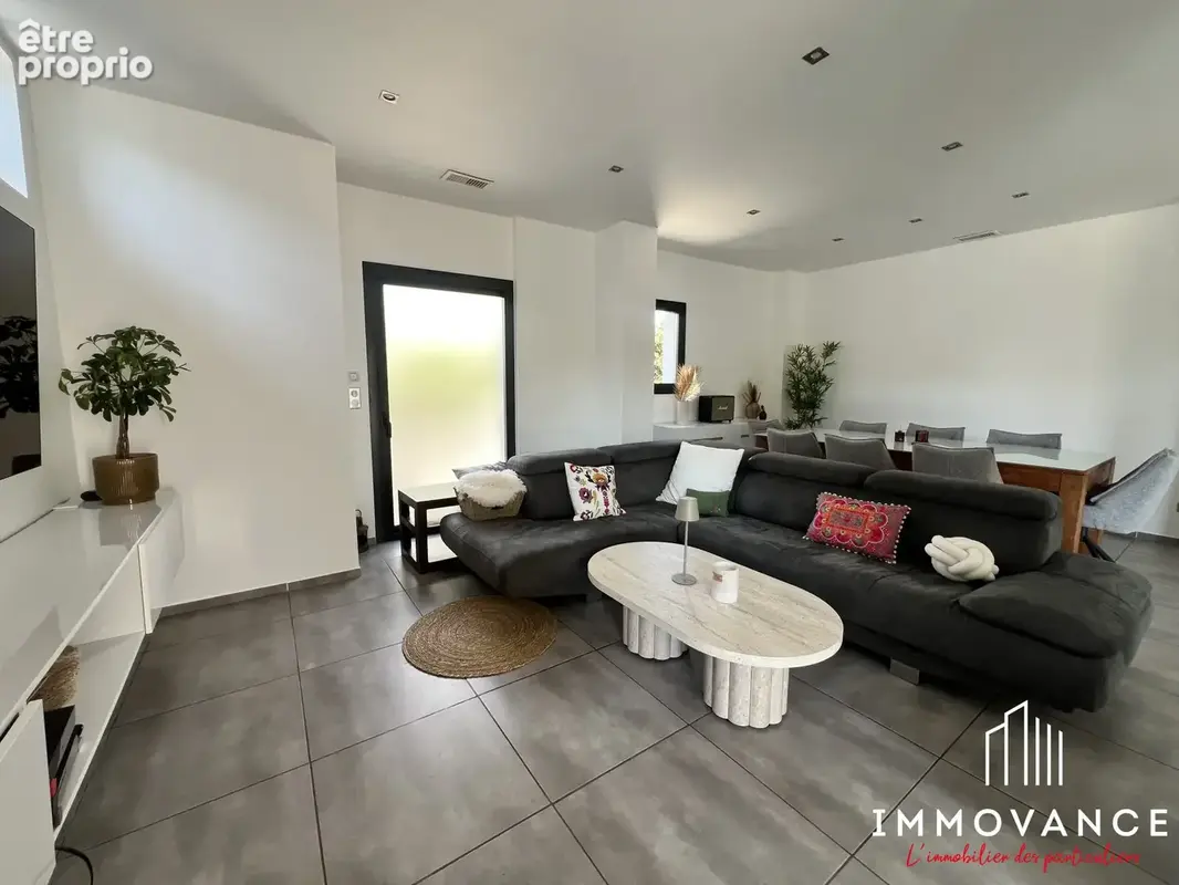 Maison 7 pièces 220 m² à vendre à Jacou (34830) - photo 4