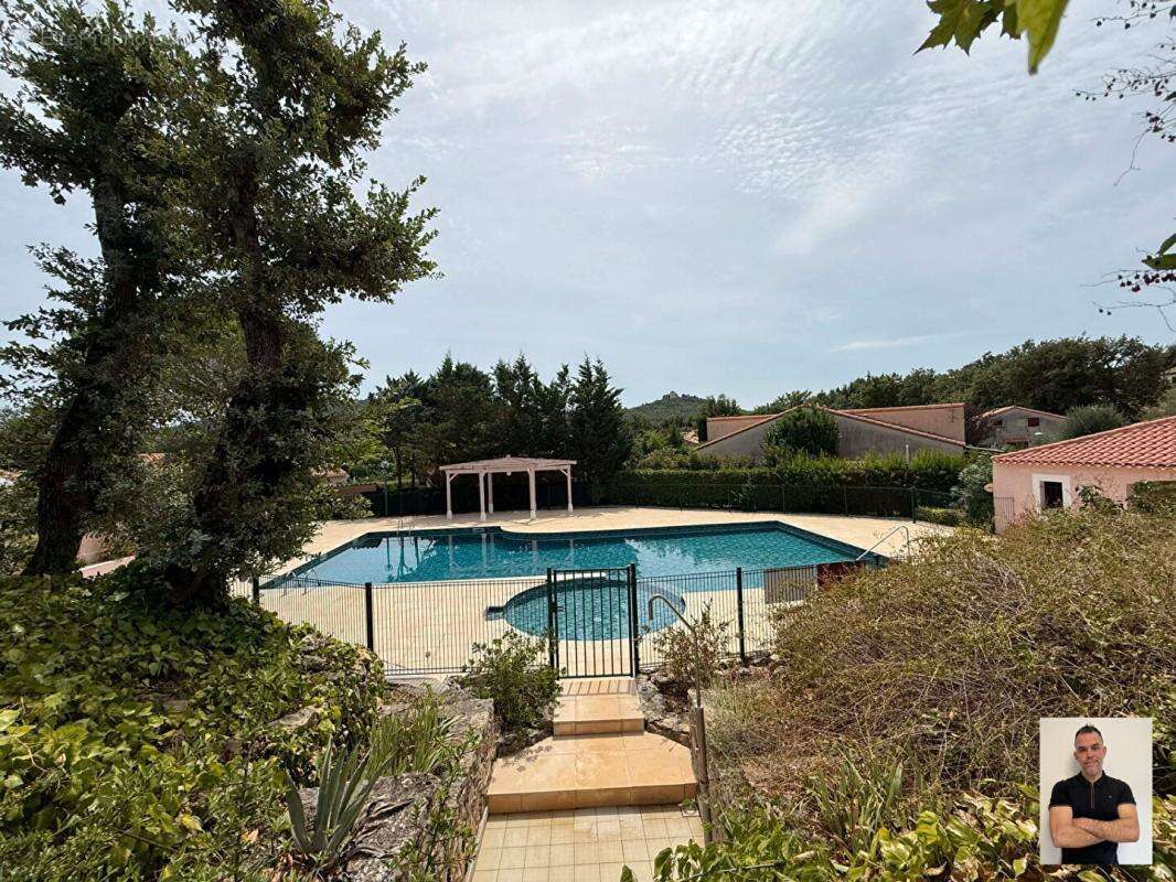 Appartement à FORCALQUEIRET