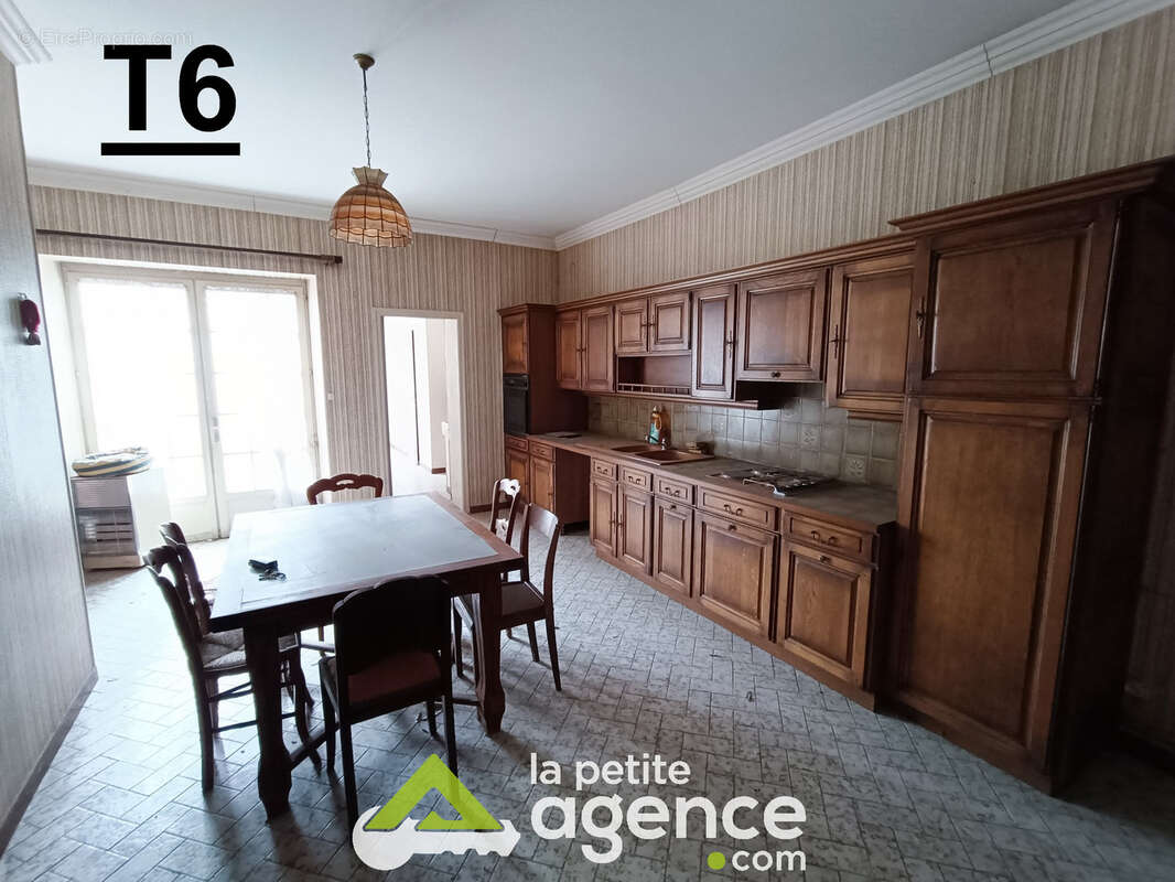 Appartement à SANCERGUES