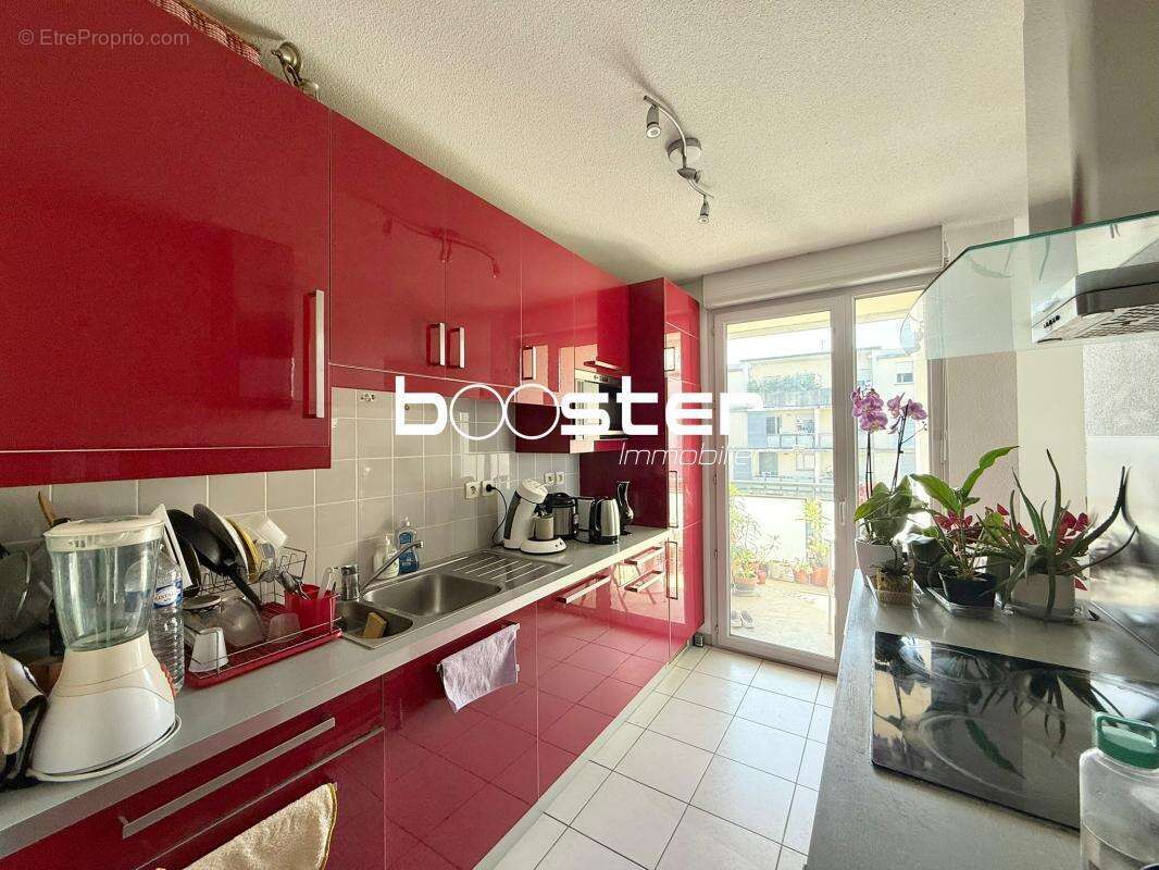 Arènes - Appartement 3 Pièces avec 3 Terrasses et Parking en sous-sol - photo 3