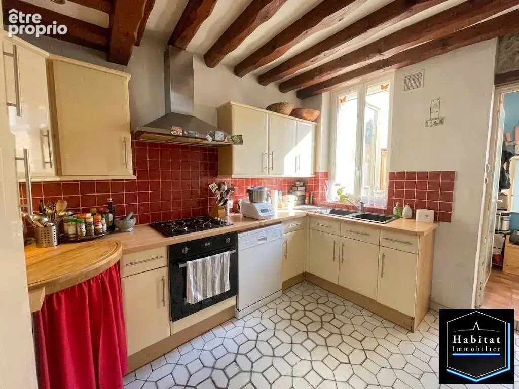 Maison et local commercial de 207m² avec jardin - photo 4