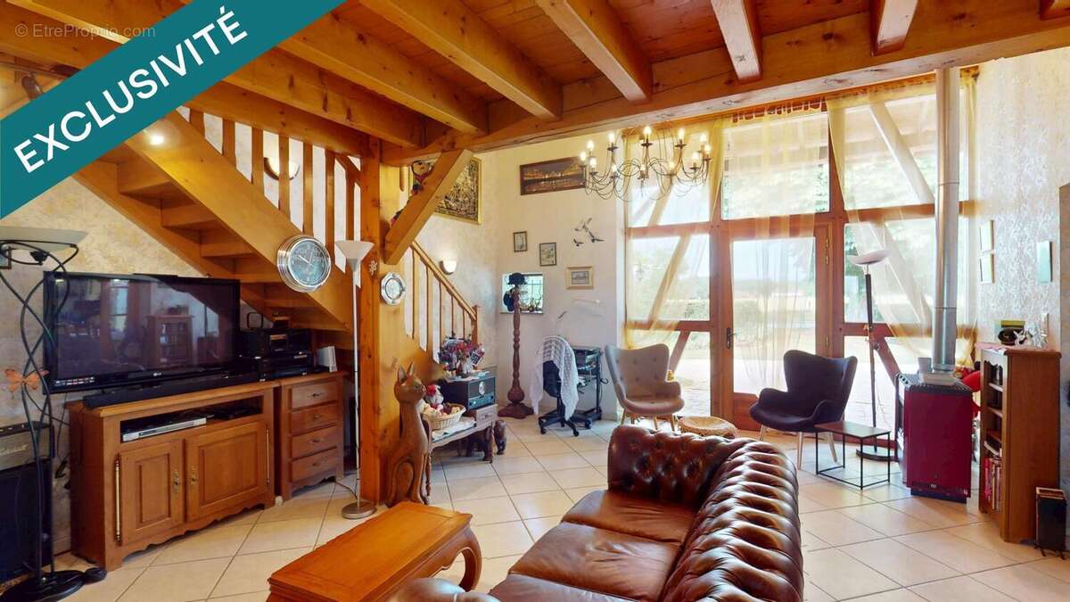 Photo 3 - Maison à SAINT-TRIVIER-DE-COURTES